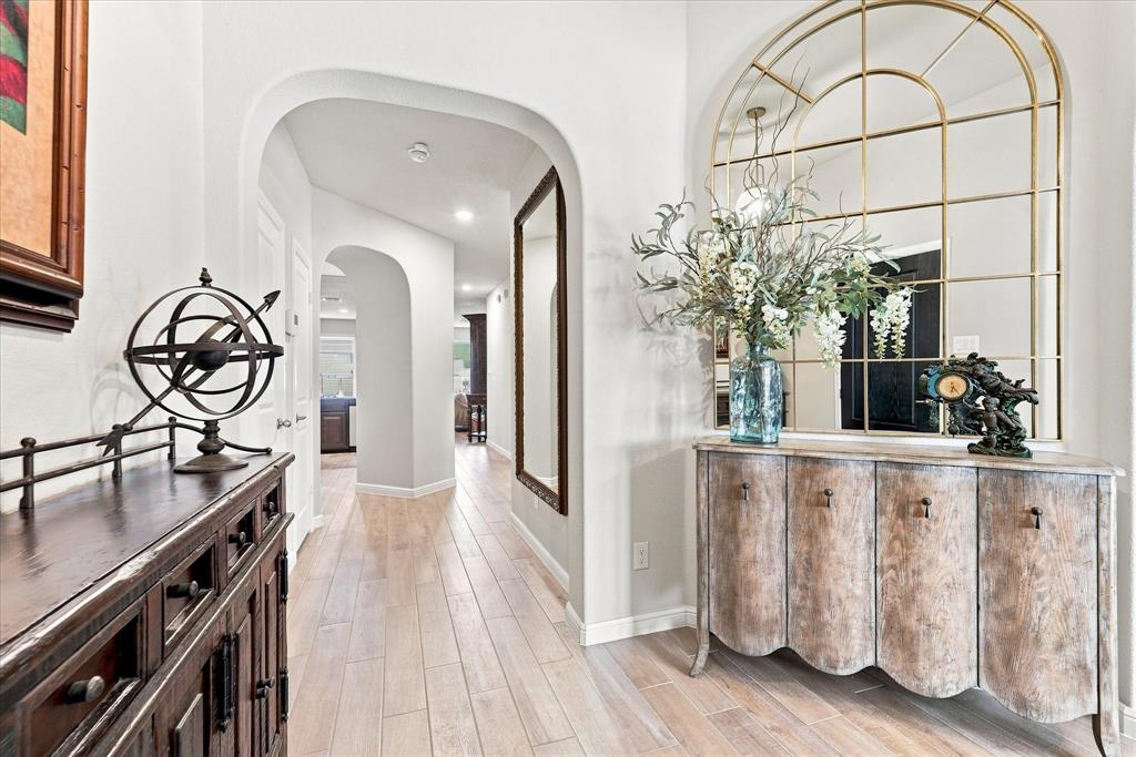 1325 Canary Lane