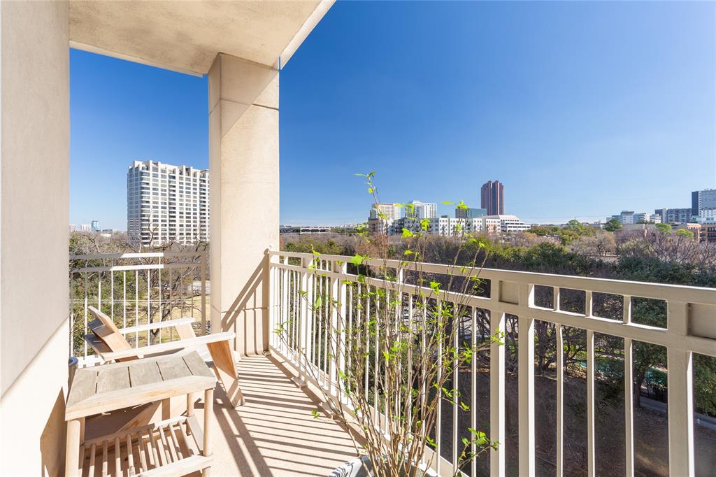 3225 Turtle Creek Boulevard 447