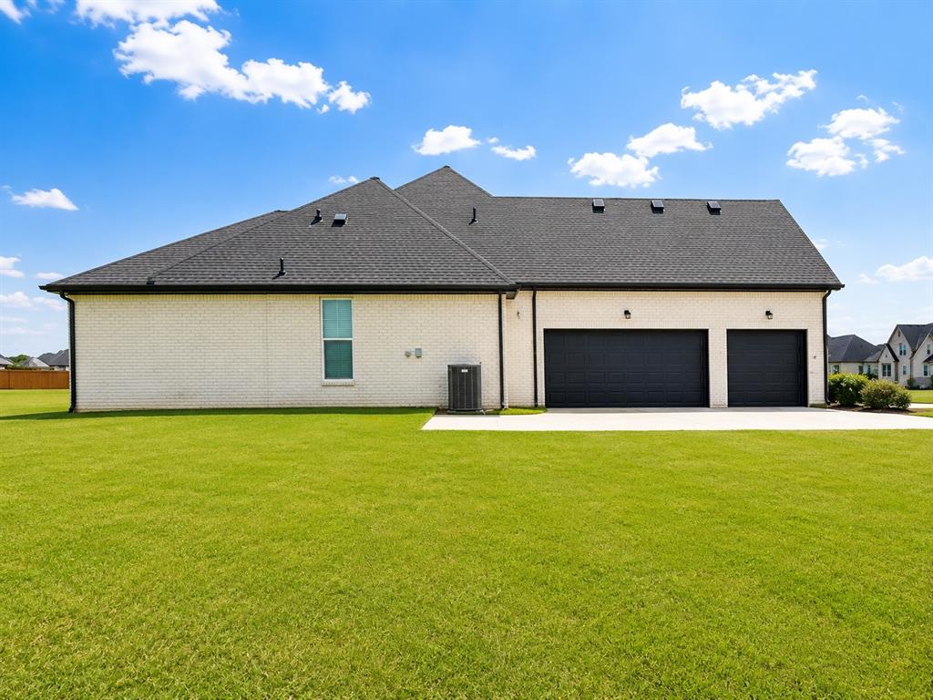 4017 Lagos Drive