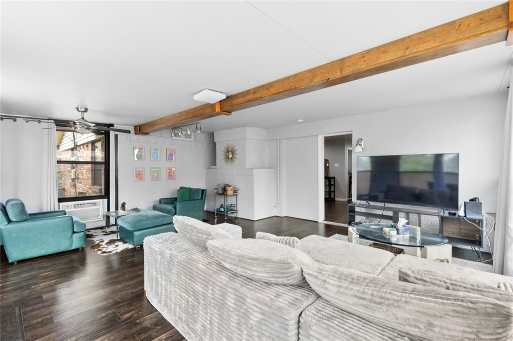 3925 Wind River Court