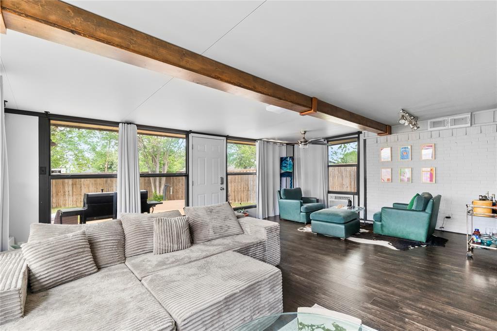 3925 Wind River Court