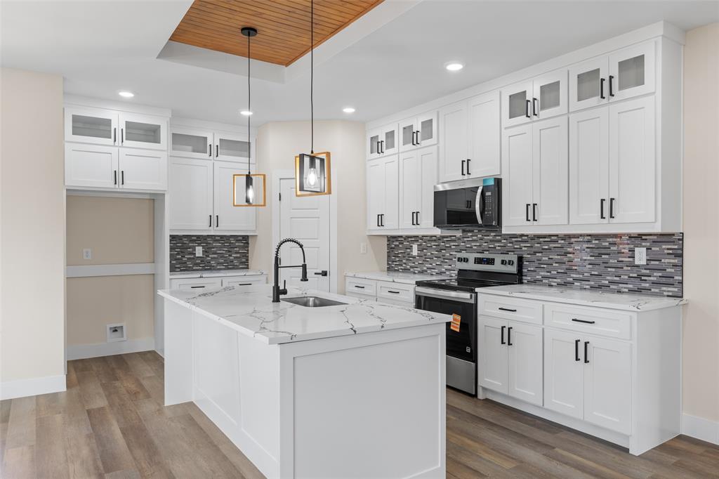 Canyon Creek III - Residential