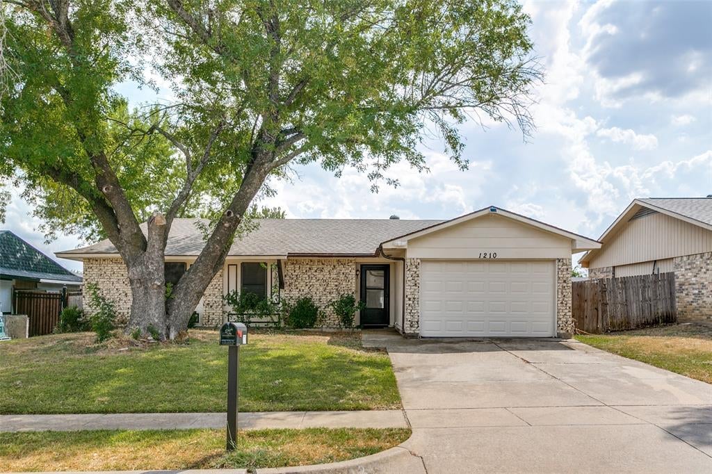 1210 Brook Hill Lane
