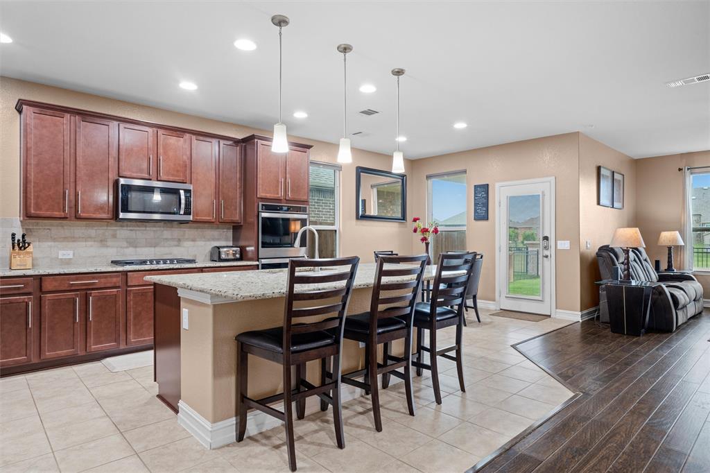 2812 Lamont Court
