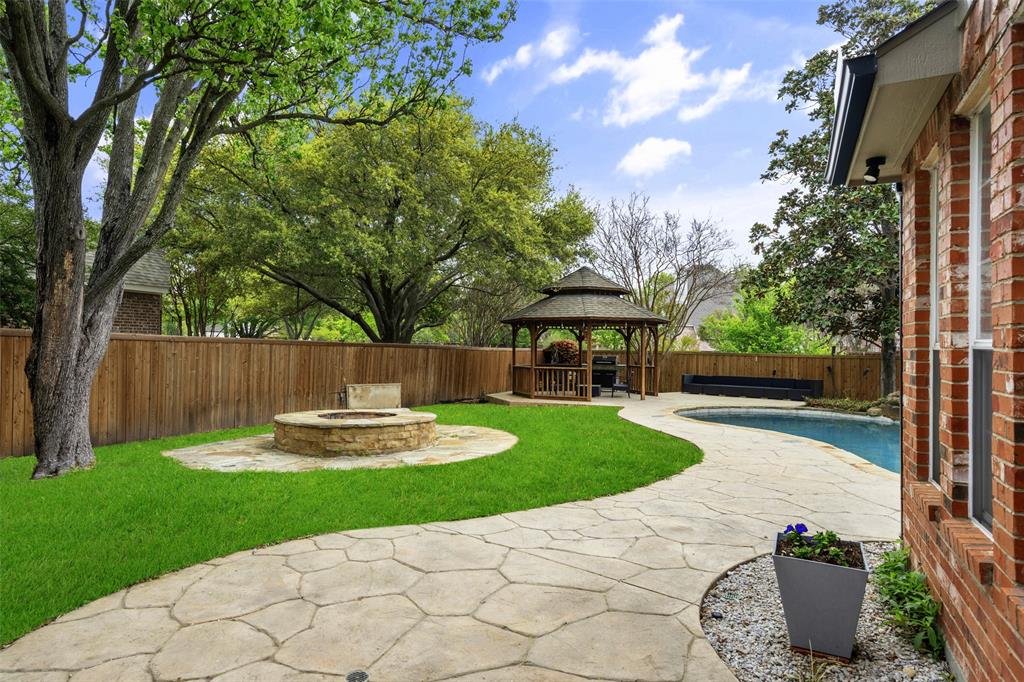 1305 Mills Court