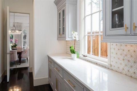 Tiny photo for 3629 Shenandoah Street, Highland Park, TX 75205 (MLS # 21190128)