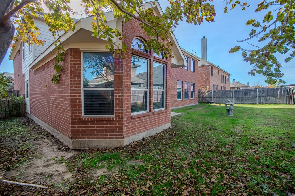 2228 Sparrow Hawk Court