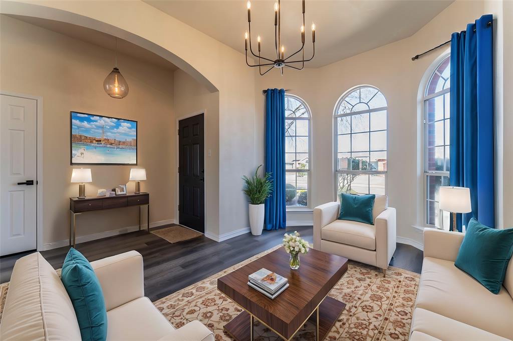1528 Balboa Lane