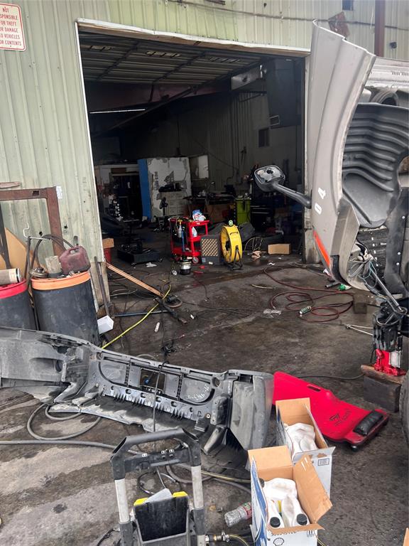 Thompson H D Add - Commercial Lease