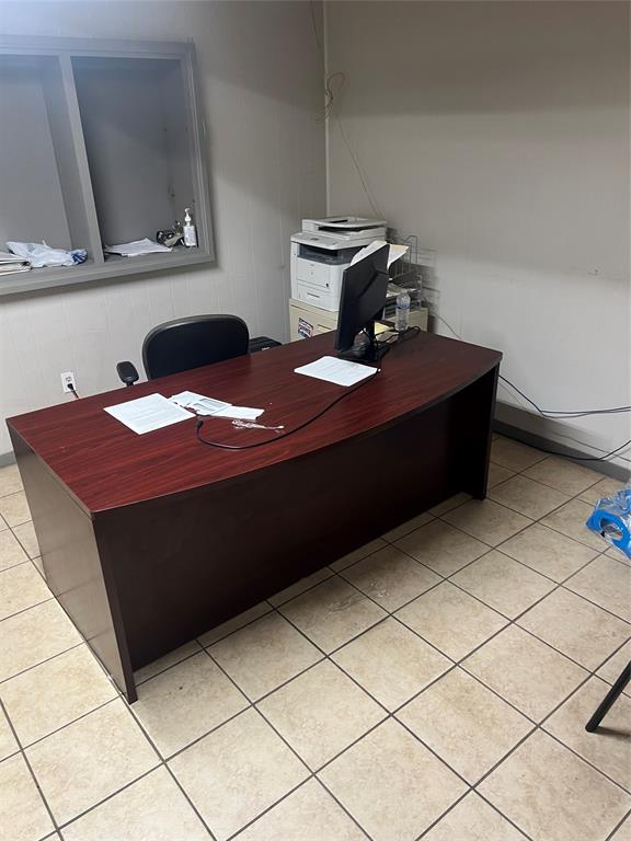 Thompson H D Add - Commercial Lease