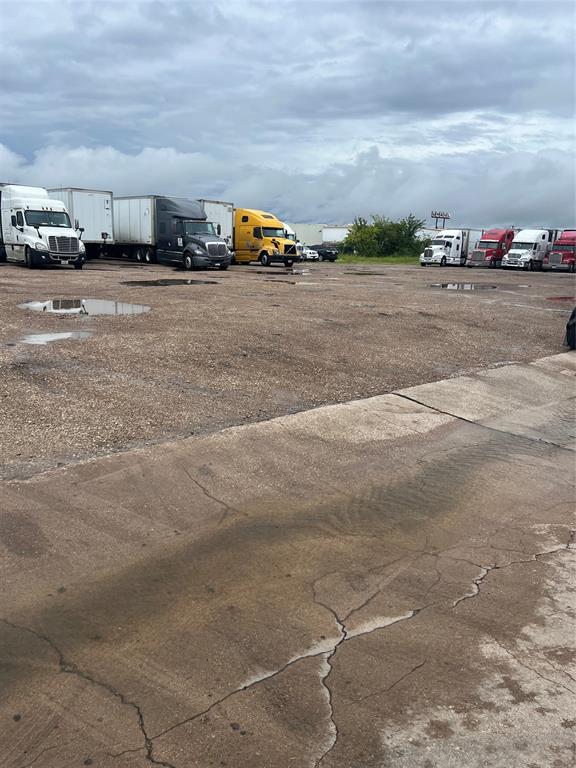 Thompson H D Add - Commercial Lease