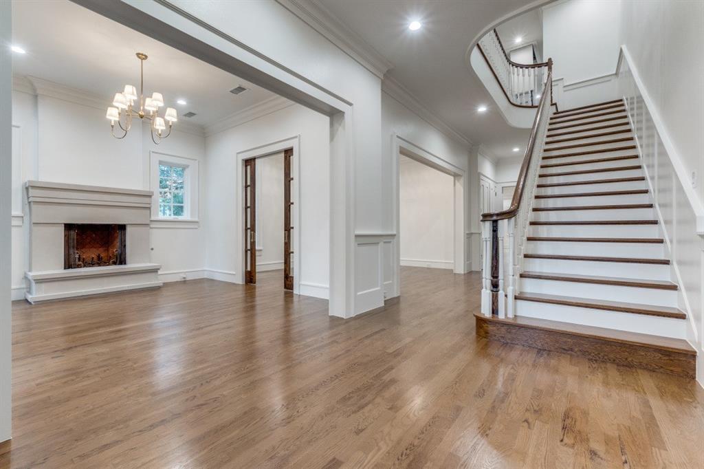 Llano Place - Residential