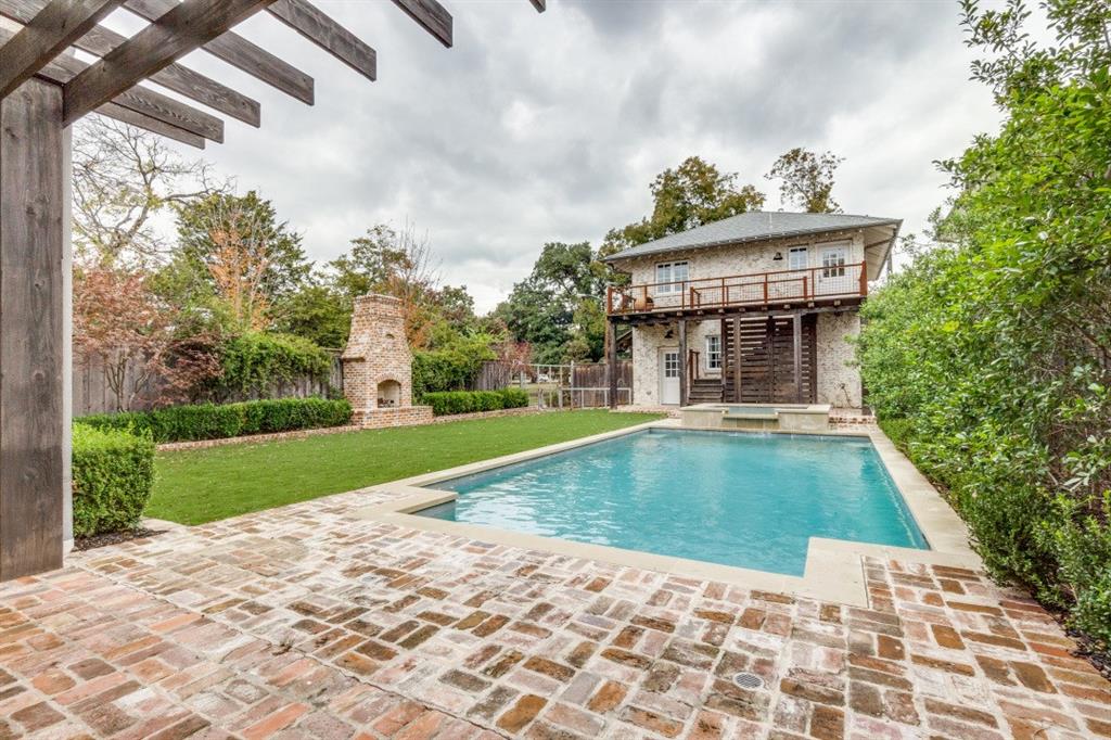 Llano Place - Residential