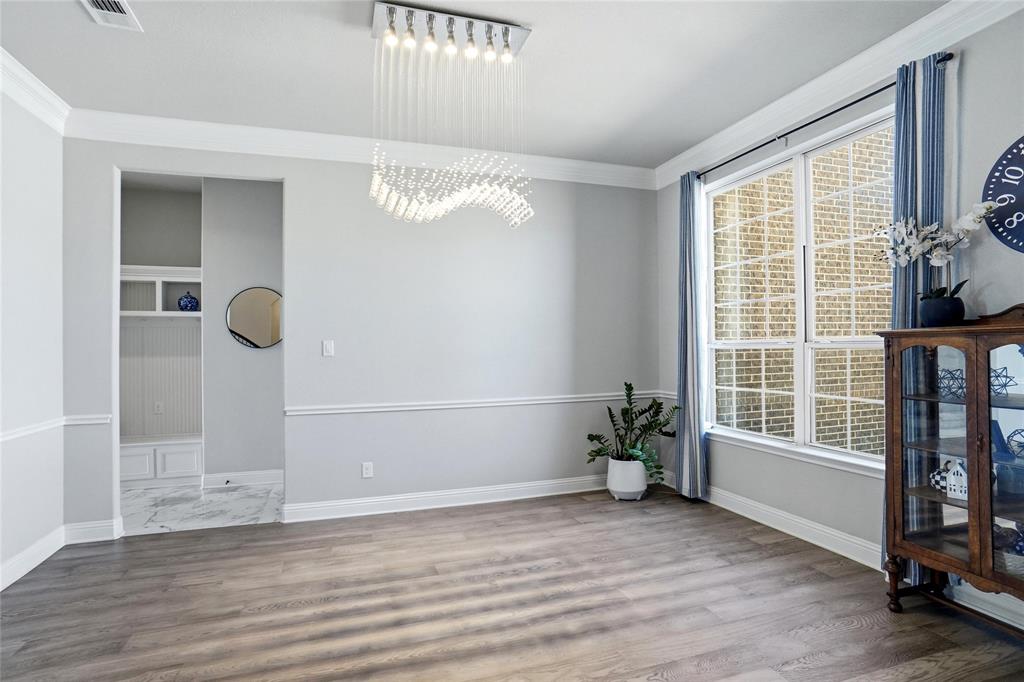 10913 Falling Leaf Trail