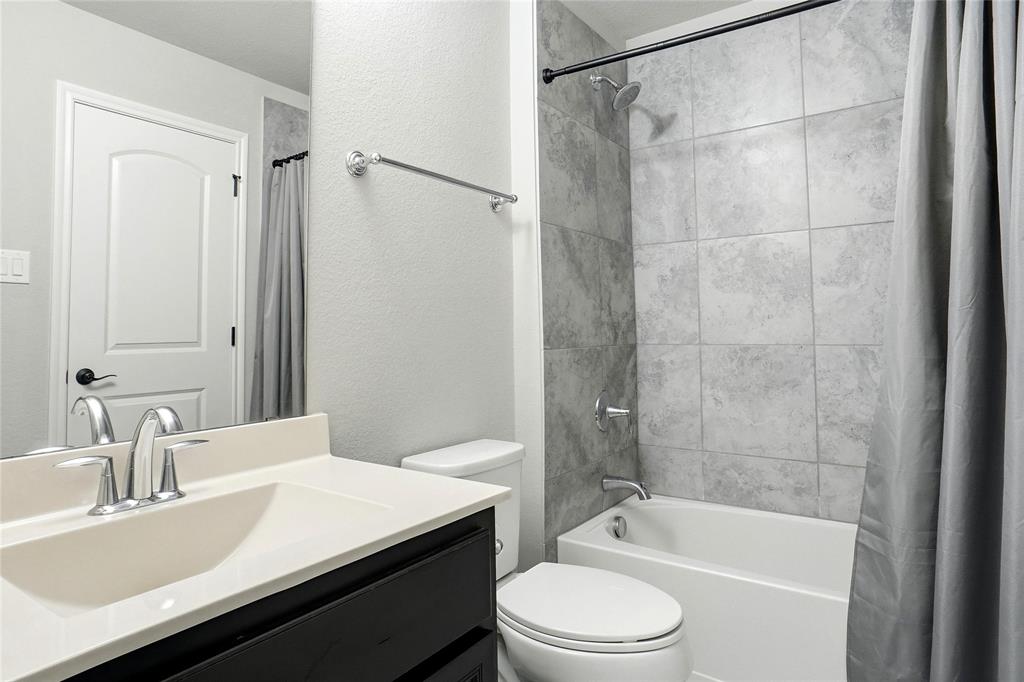 Canyon Fall - Residential