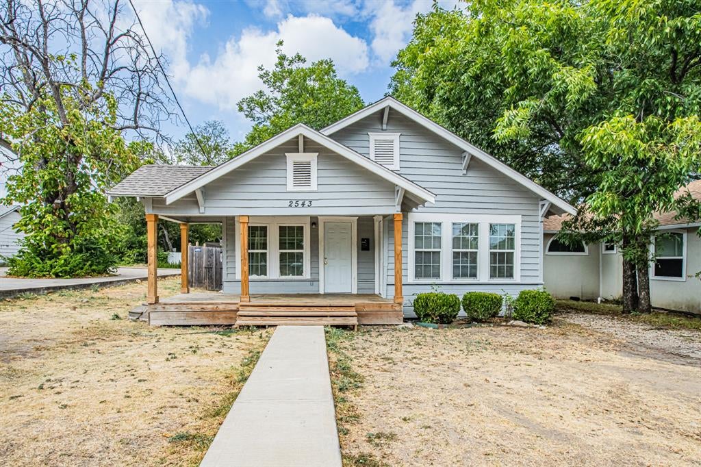 2543 E Ann Arbor Avenue