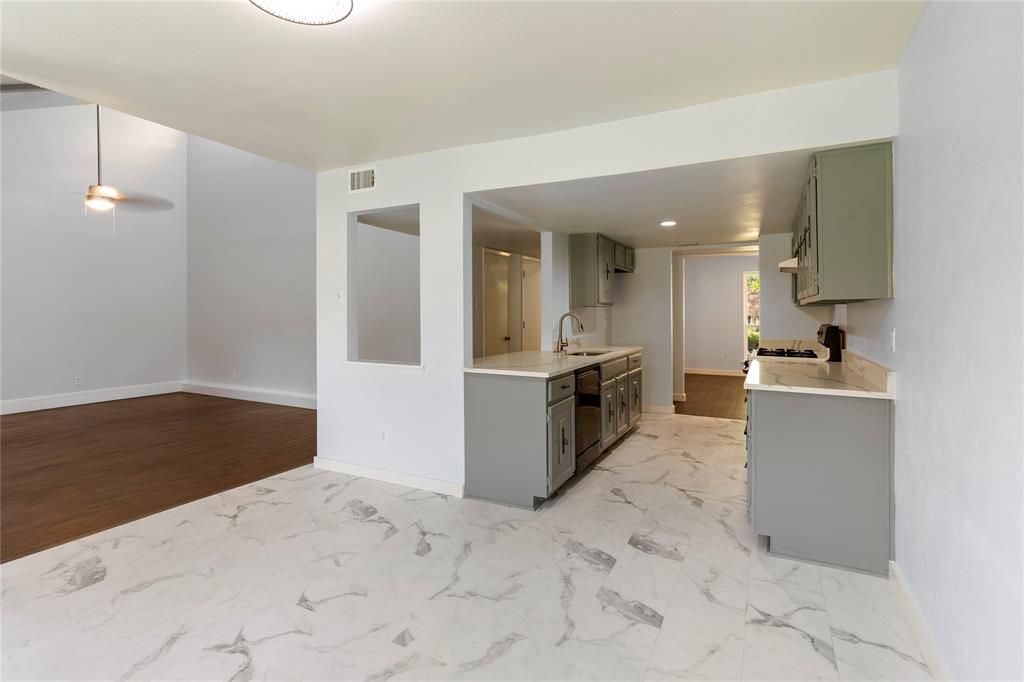 1007 Elk Grove Drive