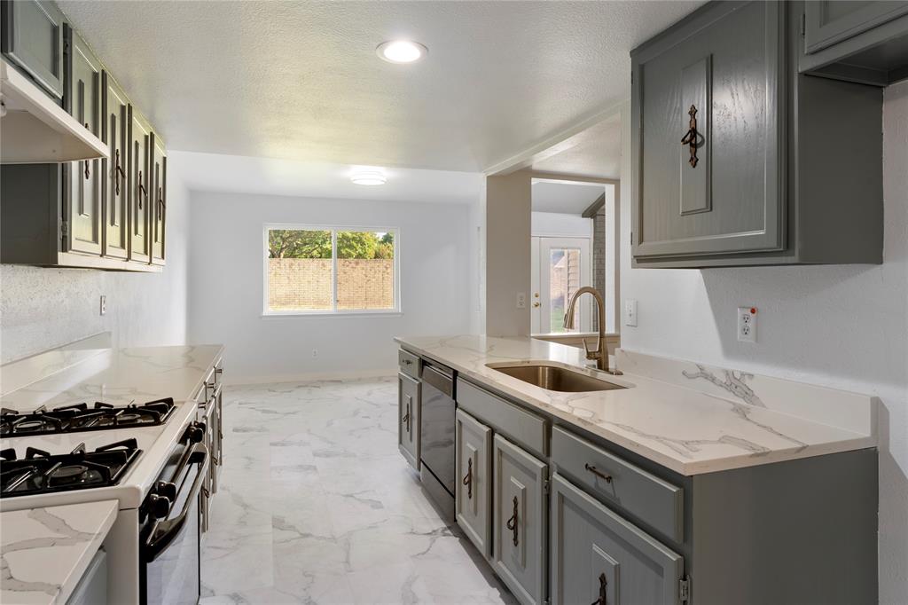 1007 Elk Grove Drive