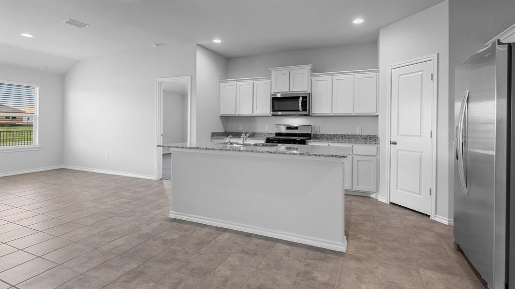 2225 JOHNNY CASH Drive
