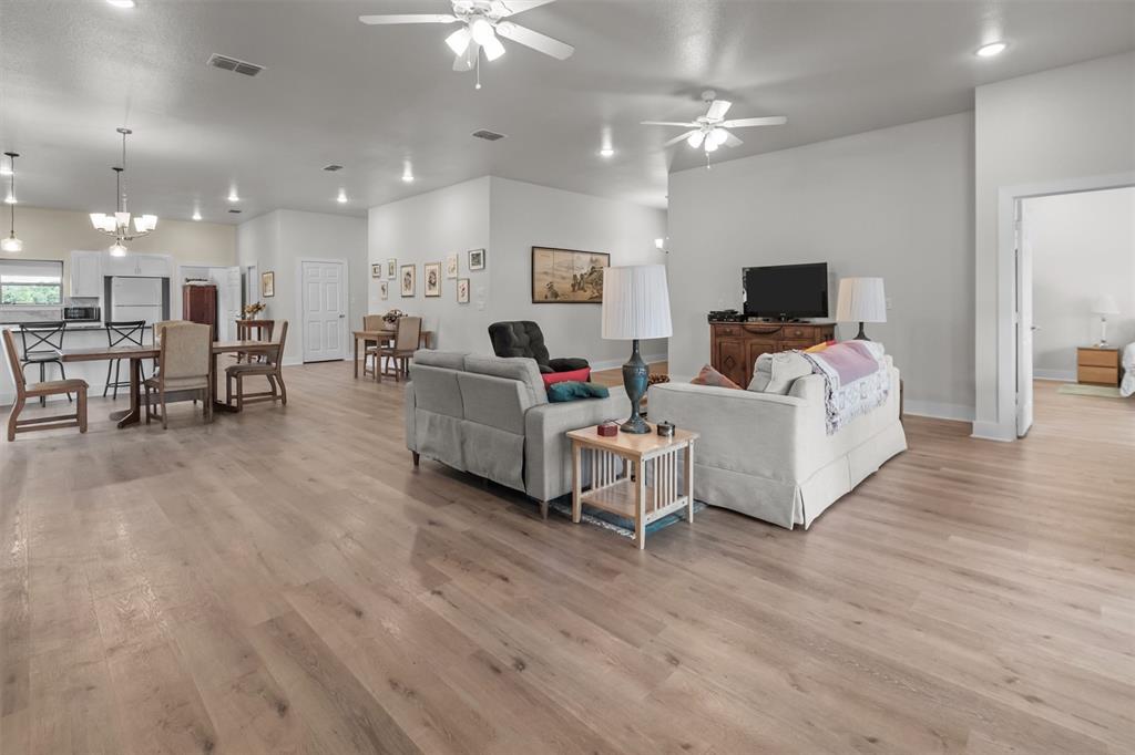 1461 VZ County Road 4607