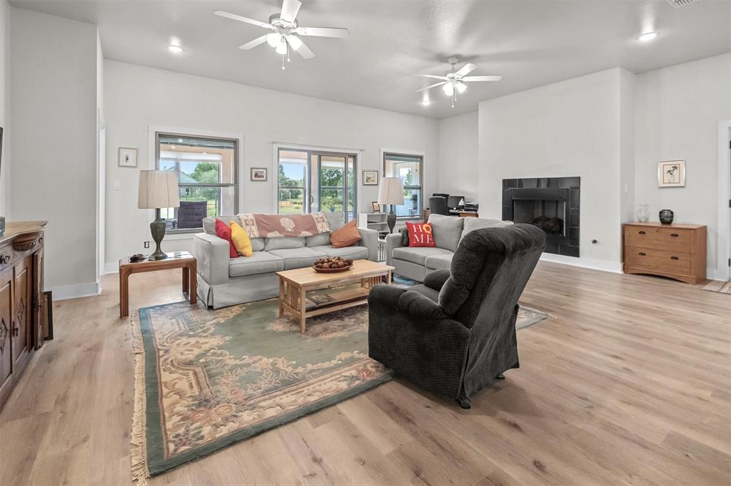 1461 VZ County Road 4607