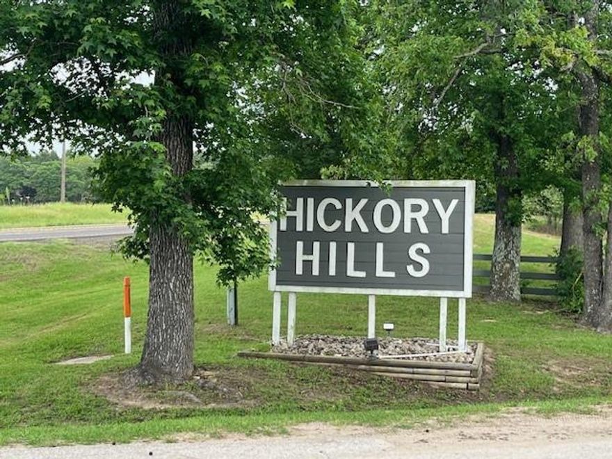 Come enjoy the relaxation of Callender Lake!  Lot in lake community, ready to build or bring your home. Manufactured, Travel trailer and site built homes allowed.  Lot will need septic. 
Hickory Hills is located on the beautiful 365 acre spring fed Callender Lake and has great swimming, boating, and fishing. The community has a pool, boat ramp, fishing dock, lake swim area, children's park, pavilion with picnic tables, and a restroom and shower facility near the pool.