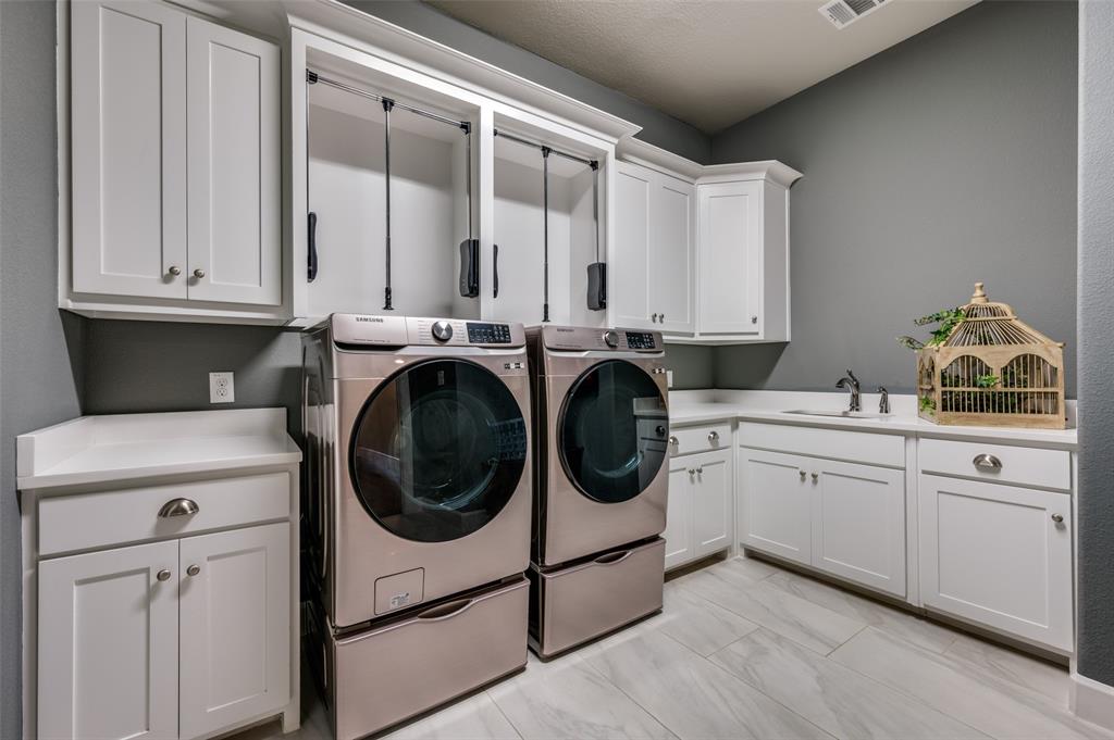 CHRISTIE FARMS PH 1 - Residential