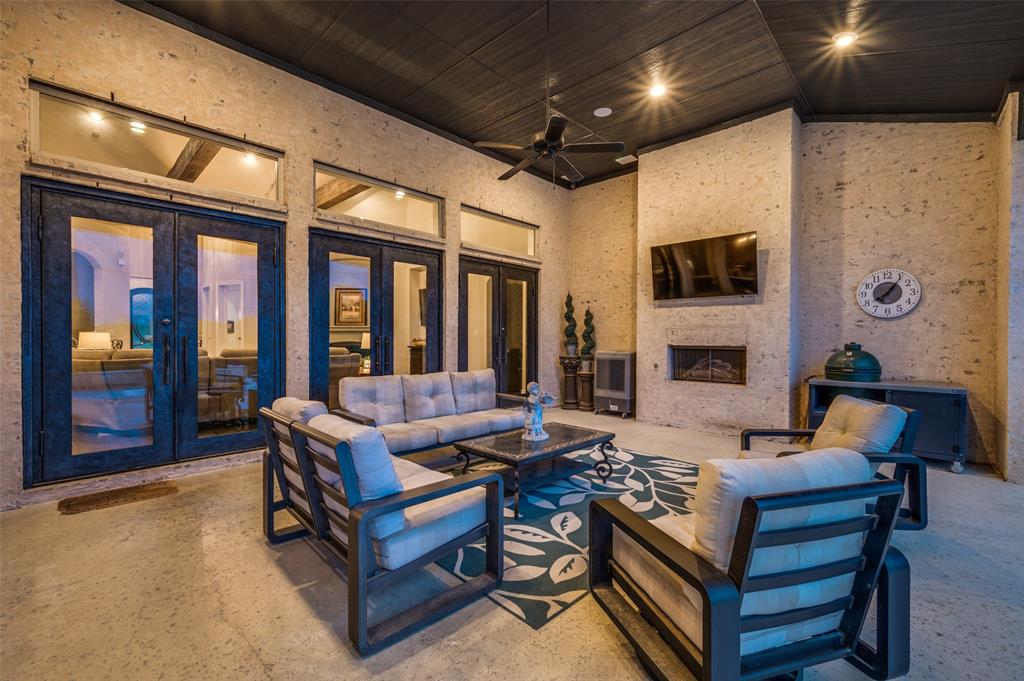 CHRISTIE FARMS PH 1 - Residential