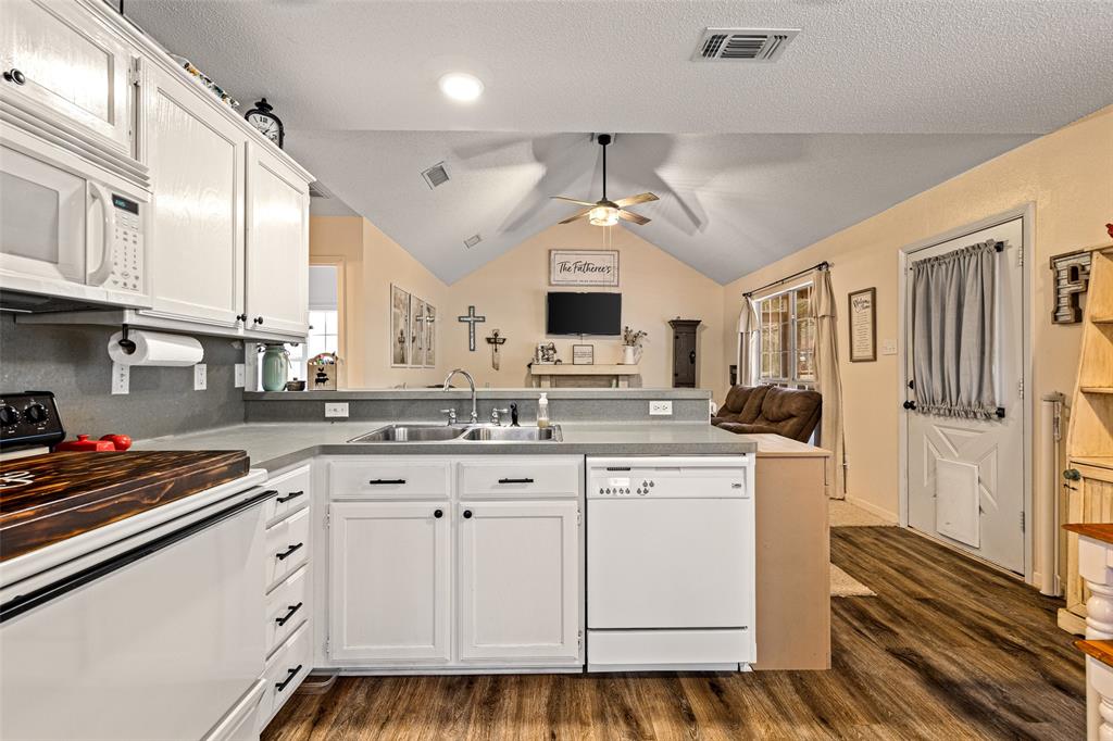 Holly Lake Ranch - Residential