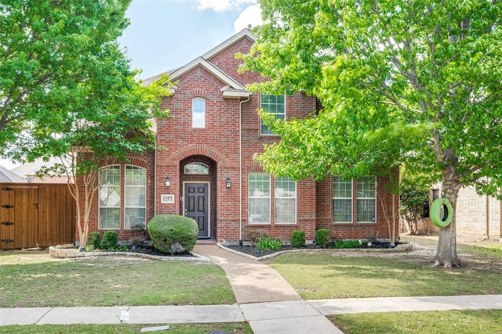 Photo of 13371 Lime Ridge Drive, Frisco, TX 75033 (MLS # 21239675)
