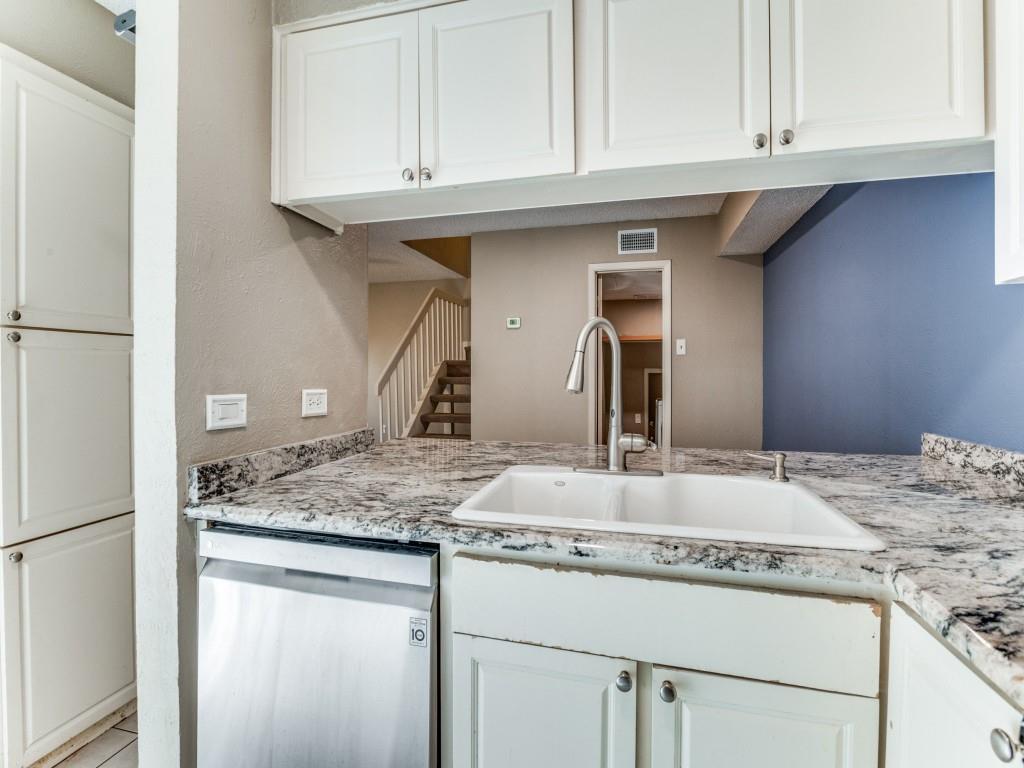 Preston Oaks Crossing Condos 01 & 02 - Residential