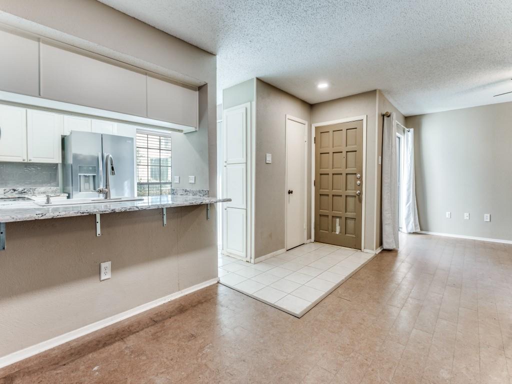 Preston Oaks Crossing Condos 01 & 02 - Residential