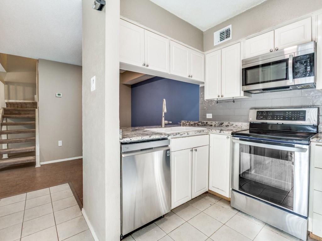 Preston Oaks Crossing Condos 01 & 02 - Residential