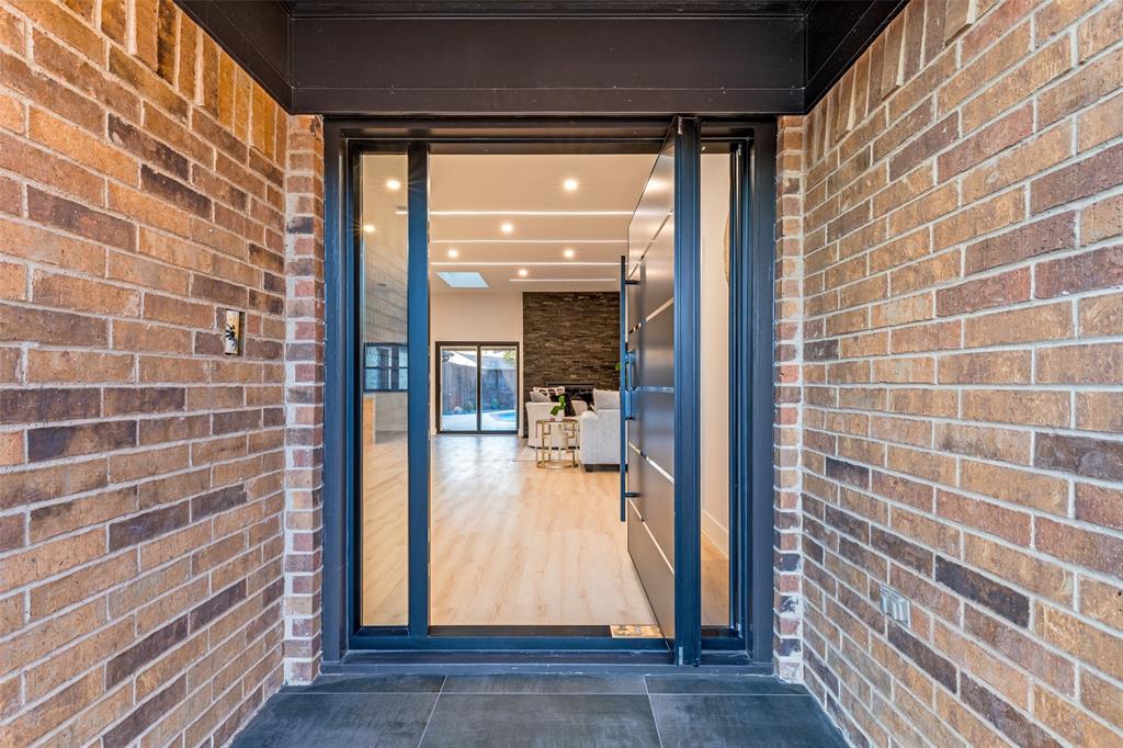 3333 Therondunn Drive