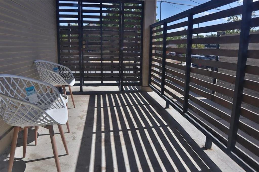 Dallas Land & Loan 03 - Residential