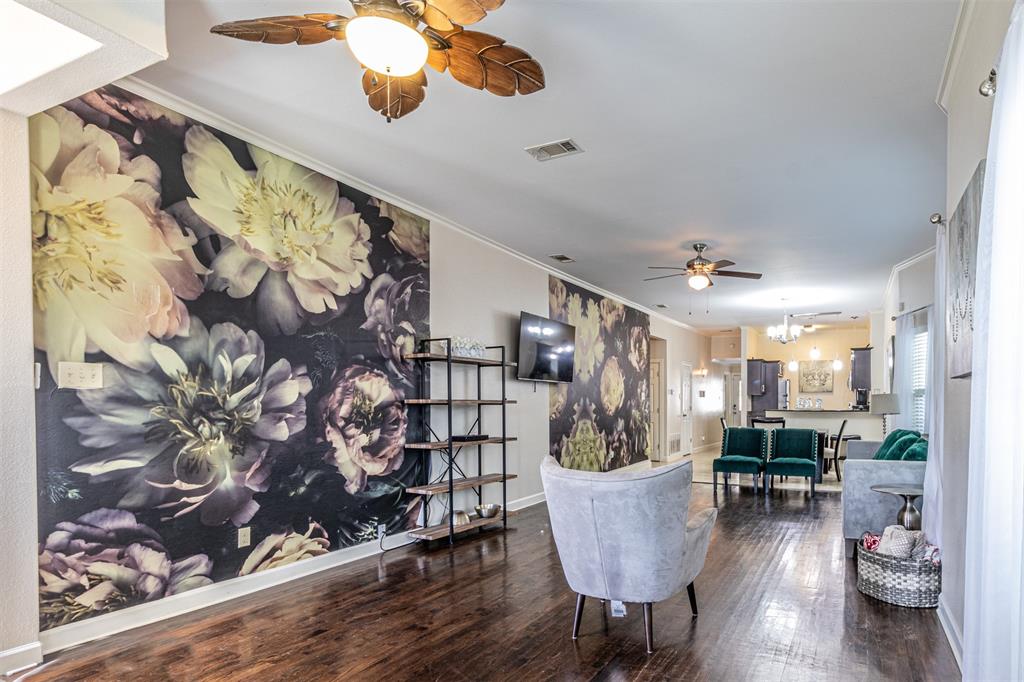 825 W 12th Street