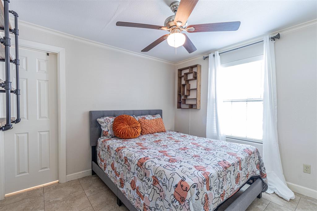 Dallas Land & Loan 03 - Residential