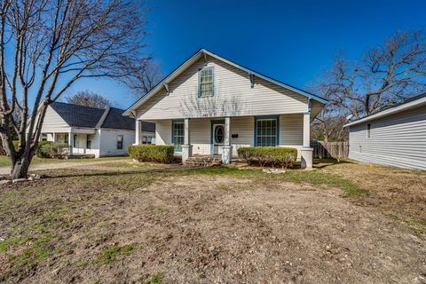 A home in Waxahachie