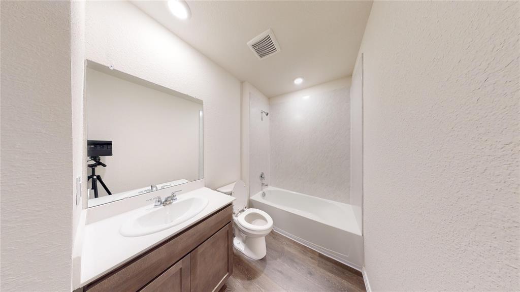 Wellington Farms Ph 1 - Residential Lease