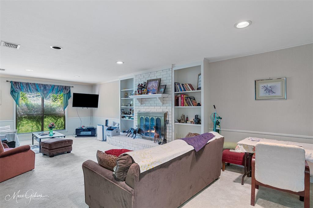 5651 Mirador Circle