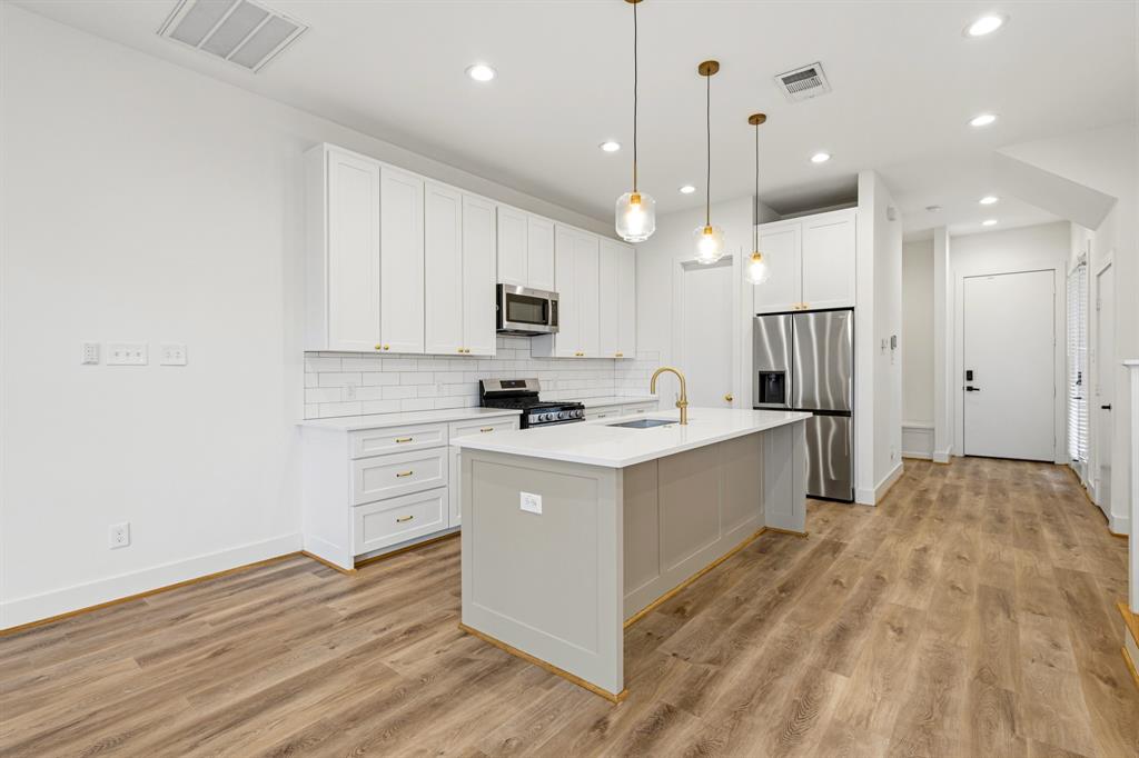 Mount Auburn - Residential