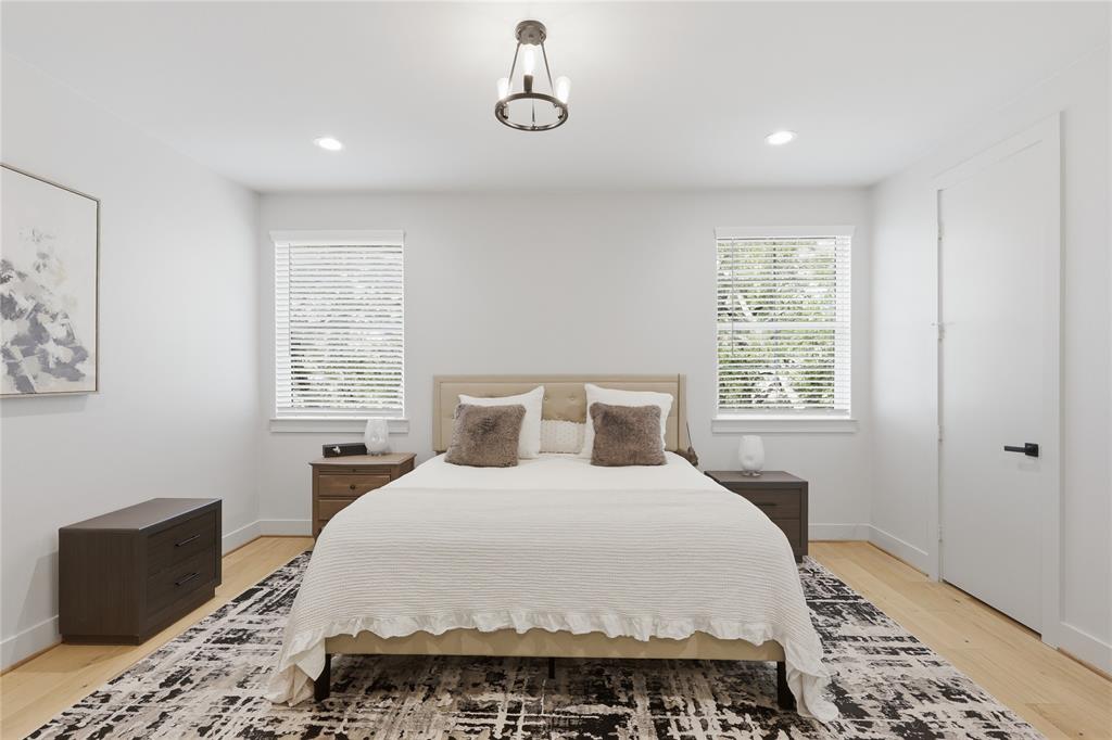 Mount Auburn - Residential