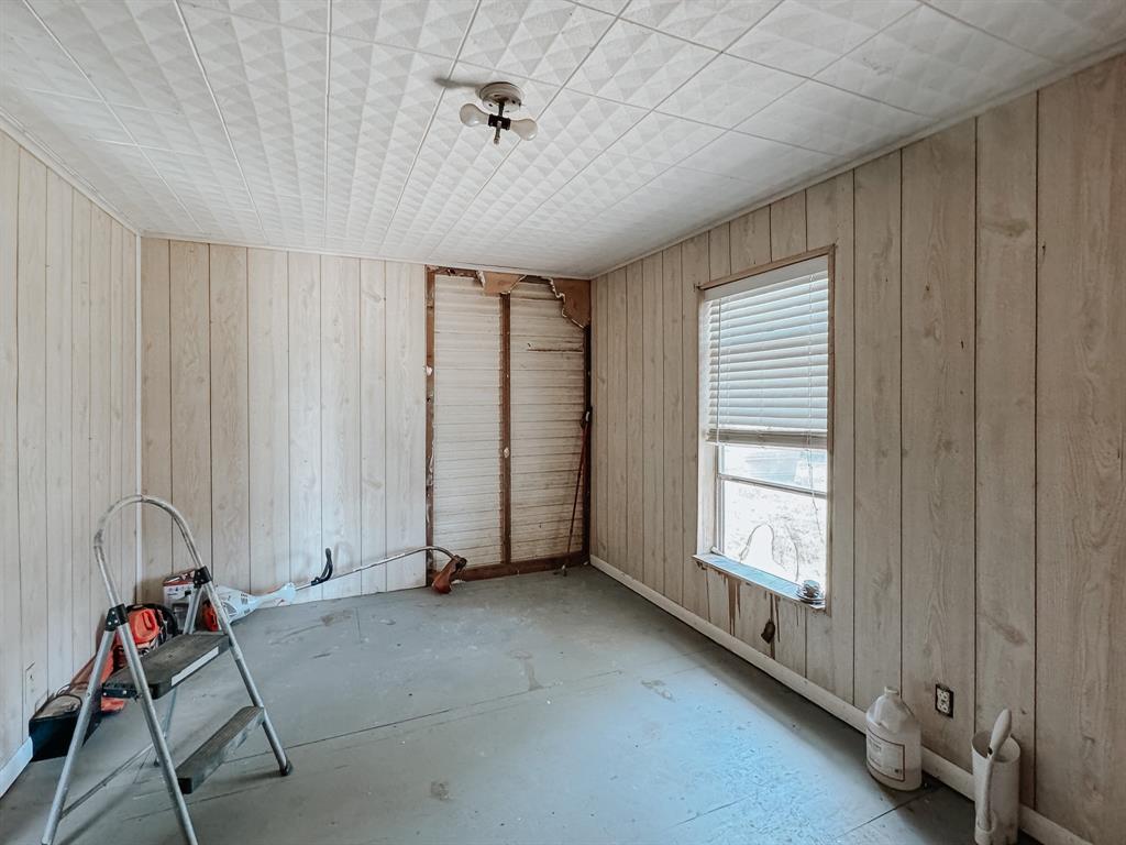 A10119 - J BRYDON ABST - Residential