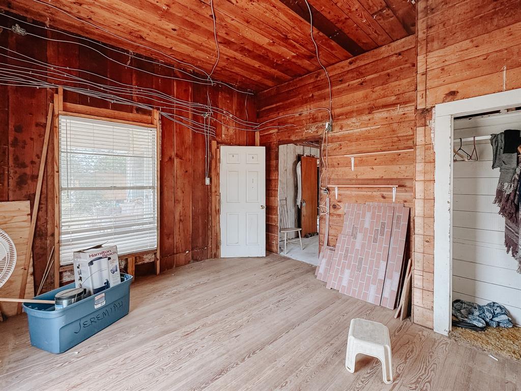 A10119 - J BRYDON ABST - Residential