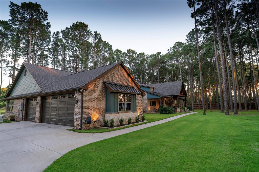 8595 Toler Pointe