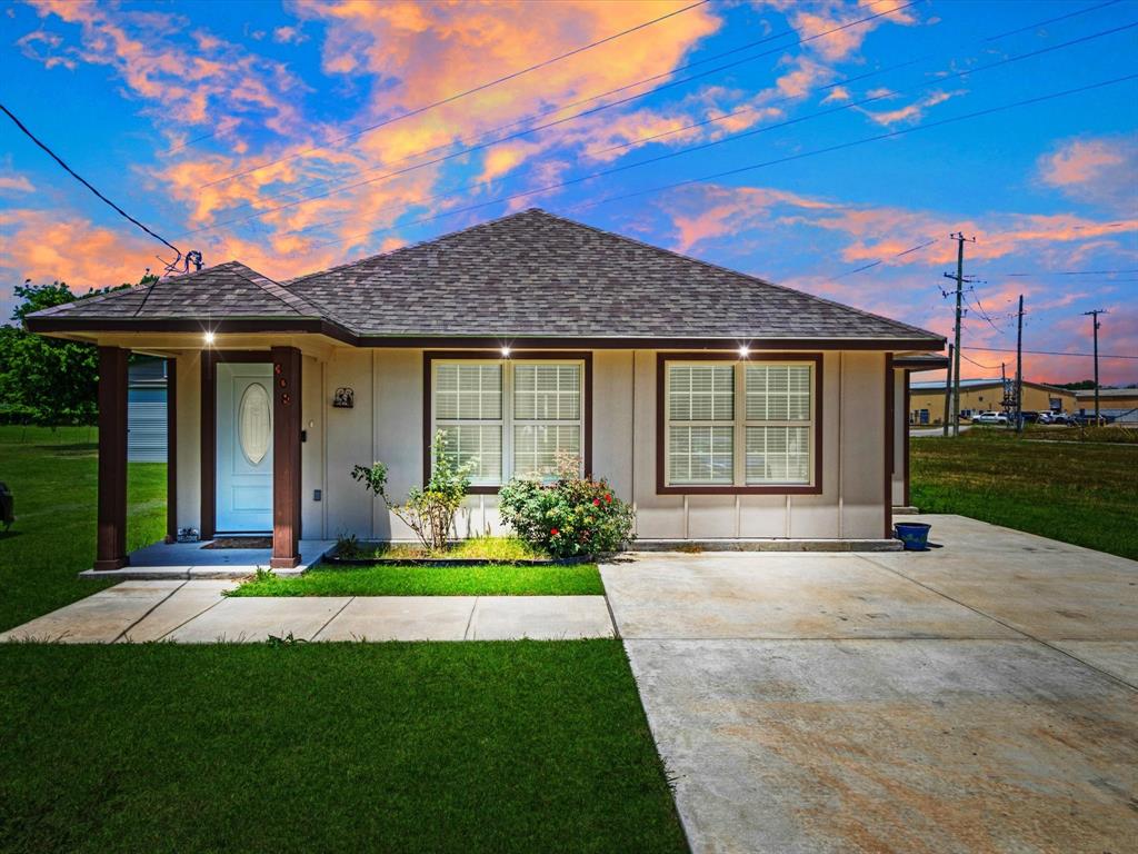 Fairview Ennis-Rev - Residential