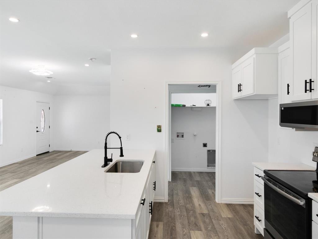 Fairview Ennis-Rev - Residential