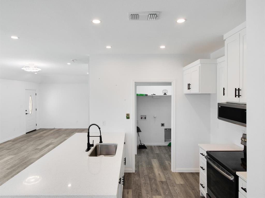 Fairview Ennis-Rev - Residential