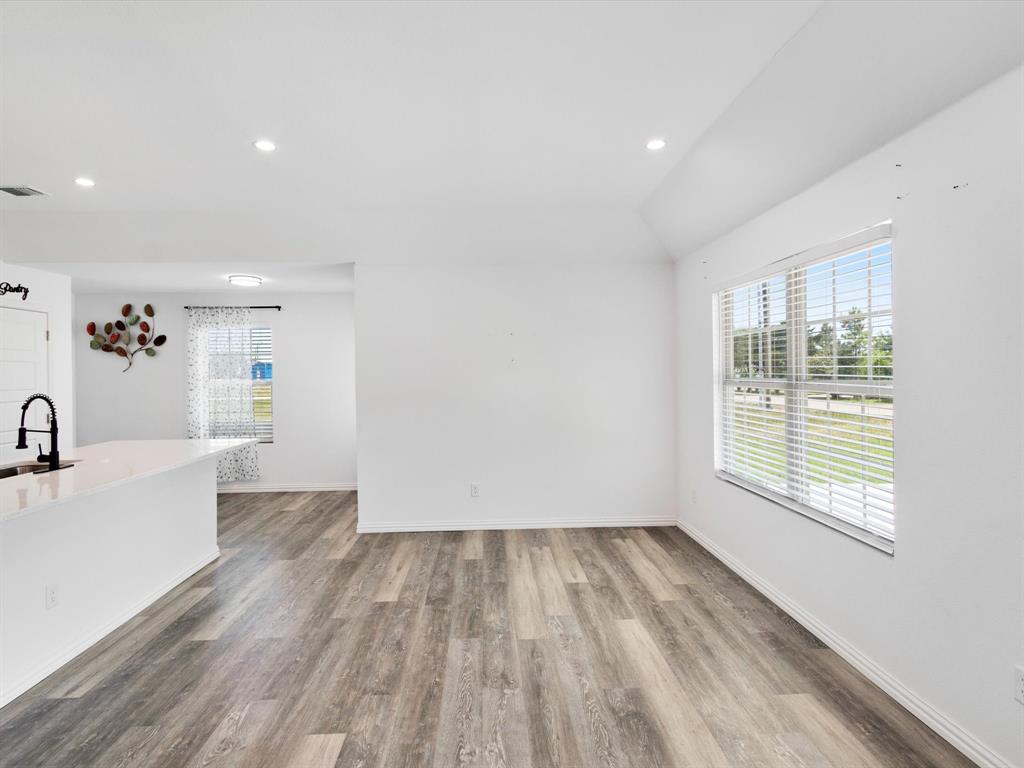Fairview Ennis-Rev - Residential