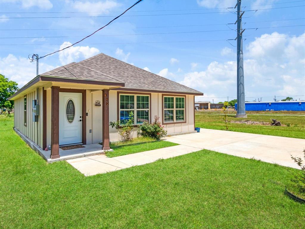 Fairview Ennis-Rev - Residential